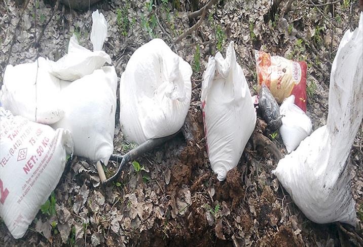 Toprağa gizlenmiş 60 ton patlayıcı bulundu