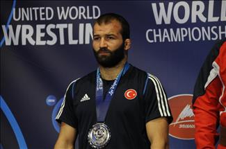 Turkish male wrestler wins silver in World Championship