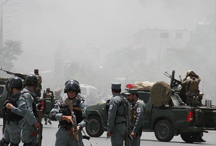 Taliban storm Afghan jail, free hundreds of inmates