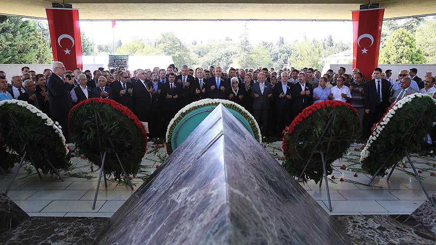 Adnan Menderes mezarı başında anıldı