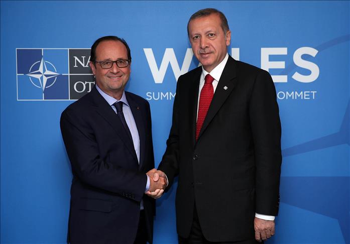 أردوغان يبحث مع أولاند الانتهاكات الاسرائيلية للأقصى