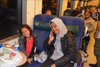 السويد تستقبل 5200 لاجئ خلال إسبوع واحد