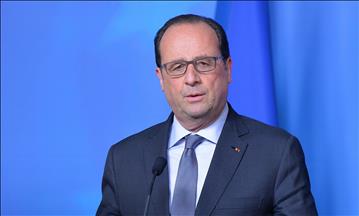 Hollande: "Le contingent français n'est pas à interférer"