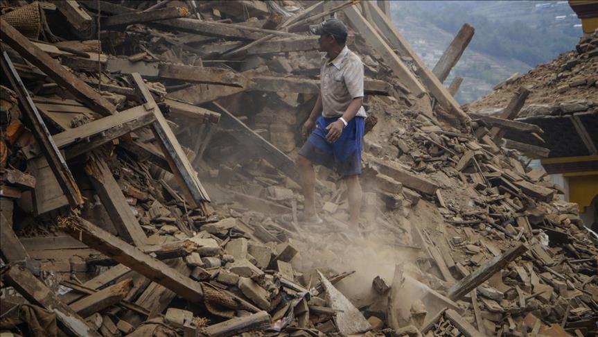 Death toll rises after huge quake, tsunami strike Chile