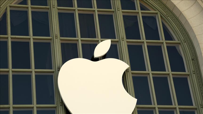 Apple promises large donation for European refugee crisis