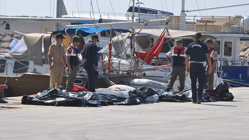 Çanakkale'de sığınmacıları taşıyan bot battı: 13 ölü