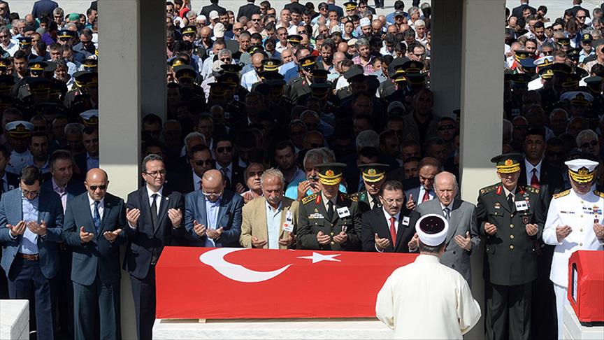 Şehit Binbaşı Güzel'in cenazesi Ankara'da toprağa verildi
