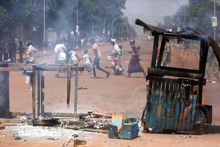 Commerces fermés, routes bloquées, hommes armés, Bangui sous haute tension
