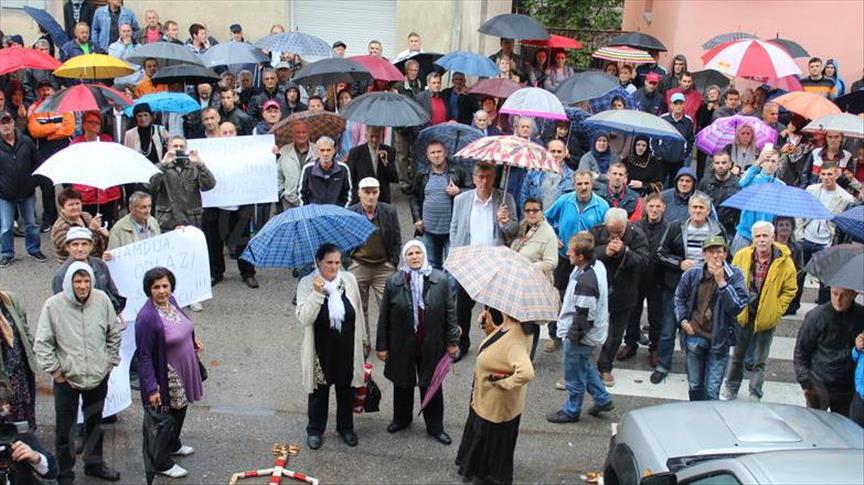 Srebrenica: Na protestima građani dali podršku načelniku Durakoviću i smjenjenom direktoru Doma zdravlja