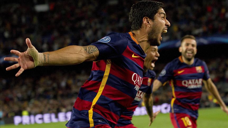 Football: Barcelona beat Bayer Leverkusen 2-1