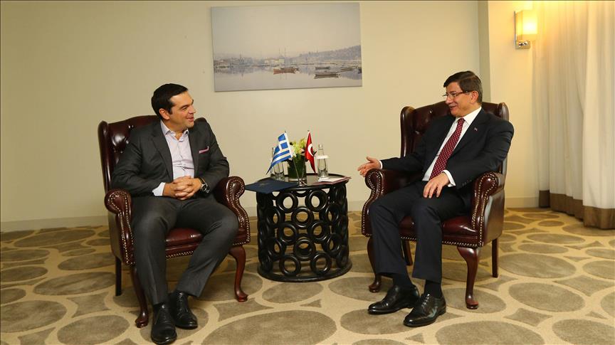 Davutoglu meets Greek PM over refugee crisis
