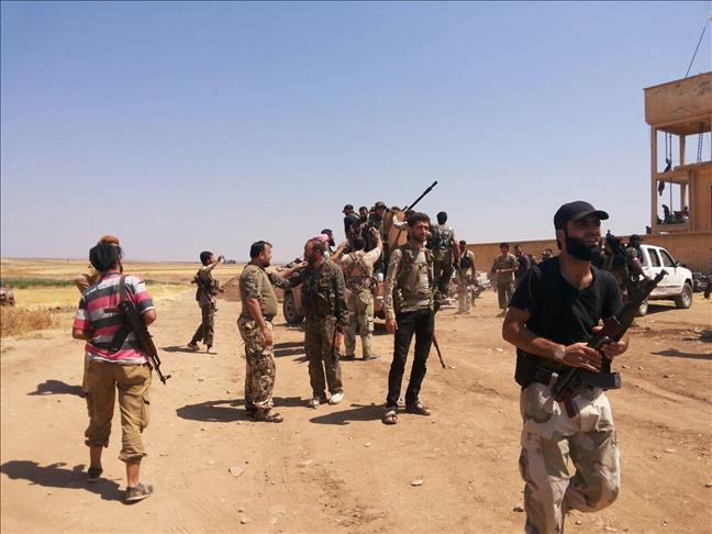 Syrie: L’aviation russe cible un camp d’entrainement de l’opposition