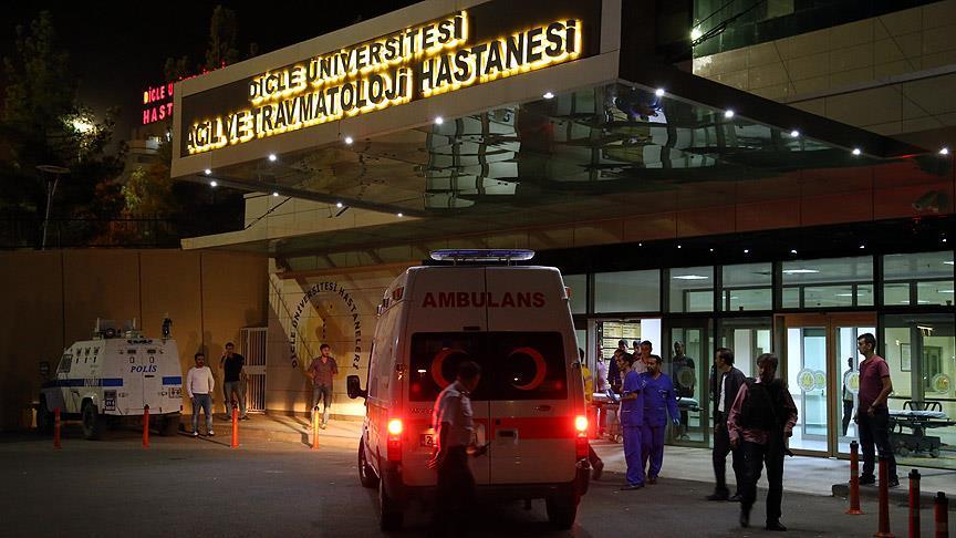 Diyarbakır'da askeri araca saldırı: 6 yaralı