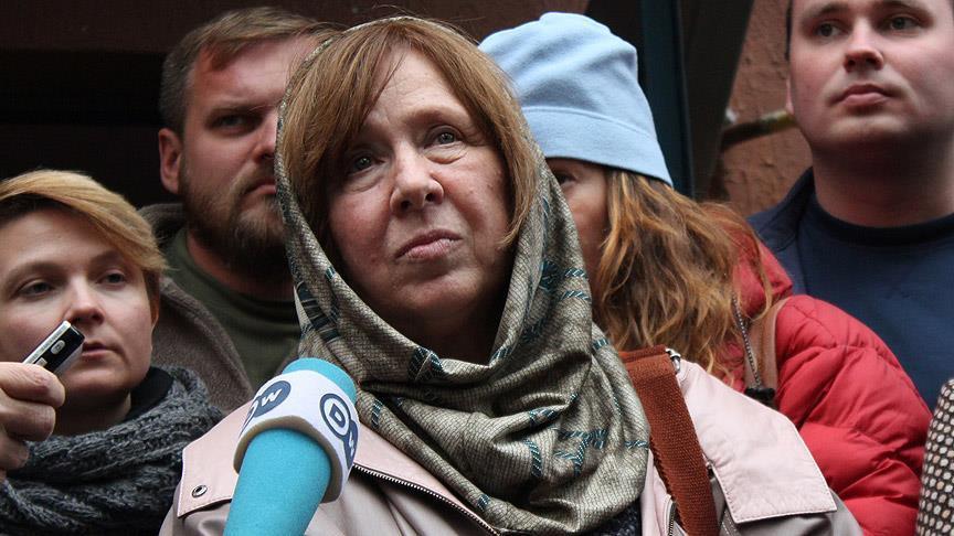 Светлана Алексиевич подвергла Россию критике