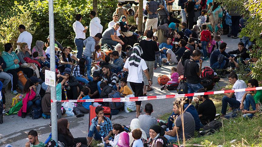 Almanya'da bu yıl sığınmacı yurtlarına 490 saldırı düzenlendi
