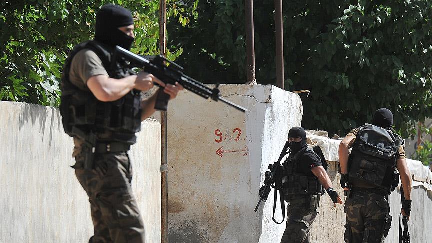 Eruh Belediye Başkanı Kilis'in aralarında bulunduğu 11 kişi gözaltına alındı