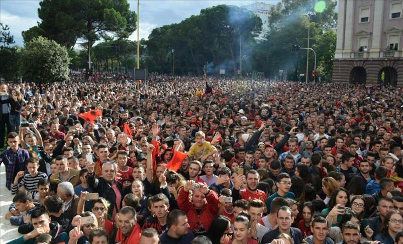 Albanija priredila neviđen doček fudbalskoj reprezentaciji