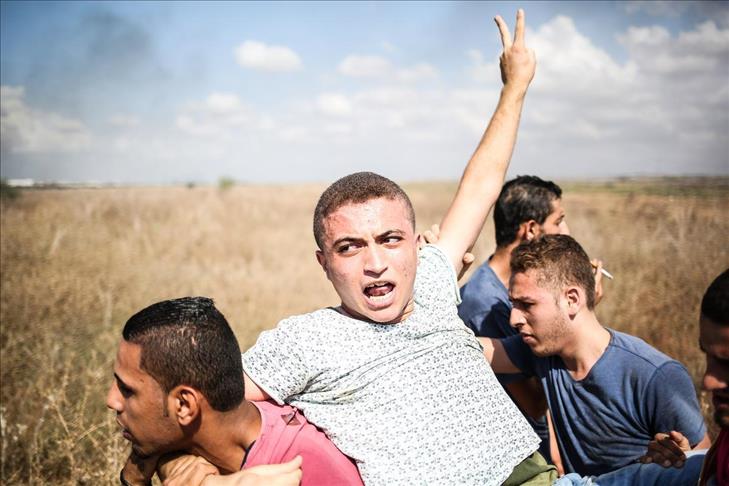 رضيع "انتفاضة الأقصى" ثائر في المواجهات اليومية مع الإسرائيليين