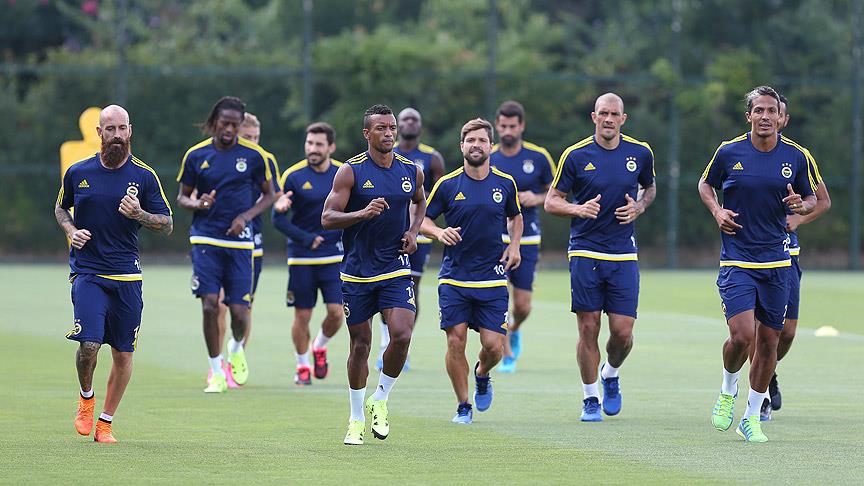 Fenerbahçe, Ajax maçı hazırlıklarına başladı
