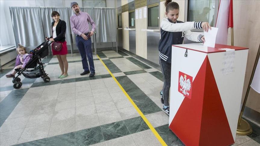 Poland: Right-wing Law and Justice party wins elections