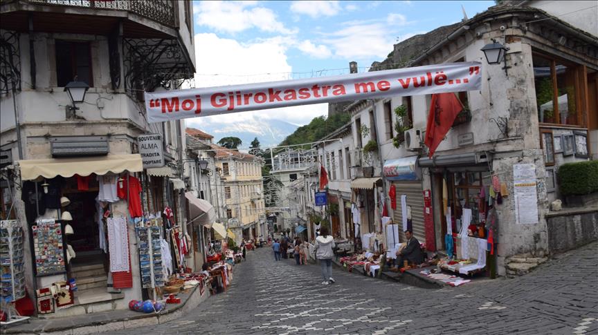 Drugdhendja dhe gurgdhendja në Gjirokastër, traditat unike të qytetit të UNESCO-s