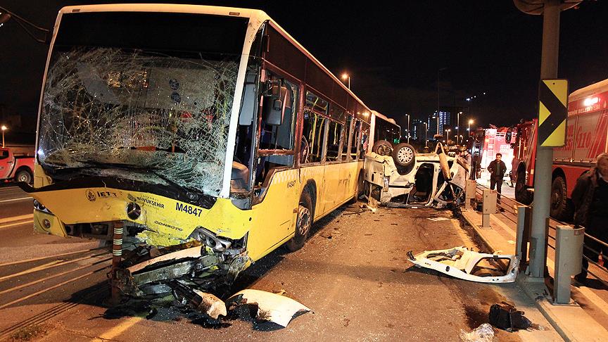 İstanbul'da trafik kazası: 5 ölü, 5 yaralı