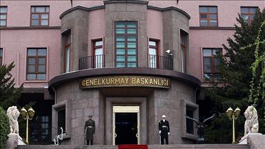 Diyarbakır ve Şırnak'ta 9 terörist teslim oldu