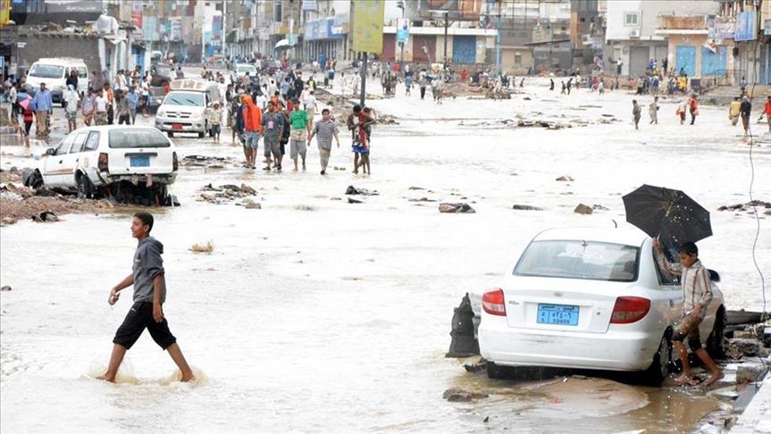 Thousands of Yemeni families displaced by Cyclone Chapala