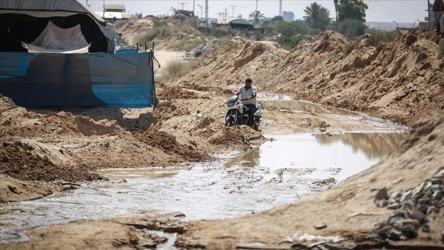 L'inondation des tunnels de Gaza par l’armée égyptienne crée des gouffres au sol