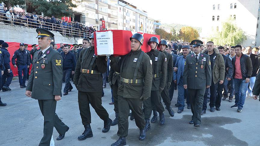 Şehit Sadık Aparangil son yolculuğuna uğurlandı