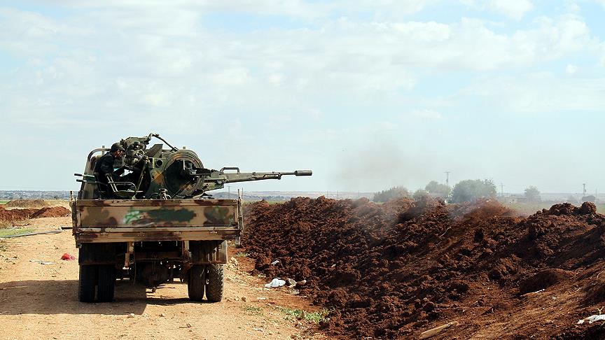 Muhalifler Hama'da ilerliyor
