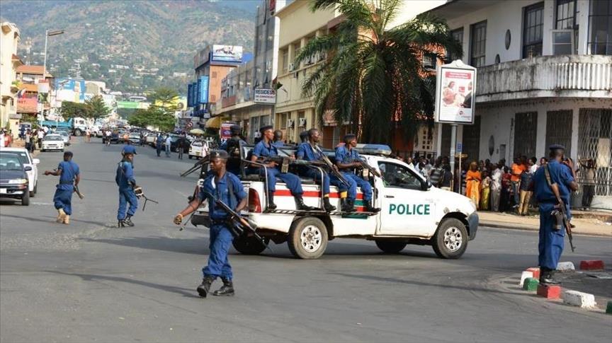 People flee Burundi's capital anticipating fresh clashes