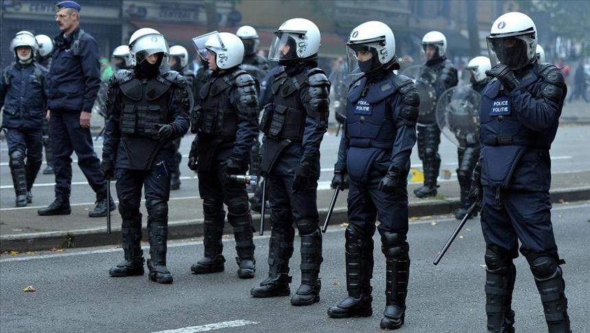 Belgian police make arrests over links to Paris attacks