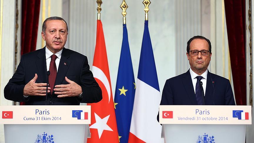 Erdogan, Hollande resolve to fight against terror