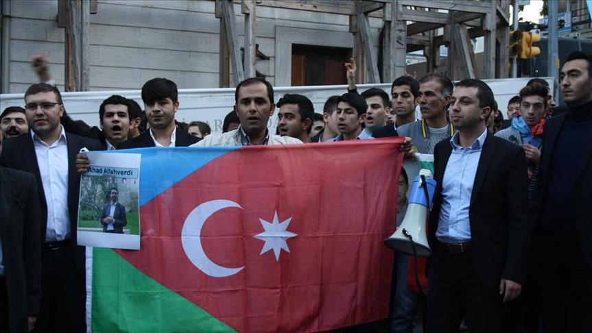 В Стамбуле прошла акция против оскорбления азербайджанских тюрков в Иране