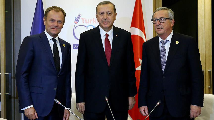 Cumhurbaşkanı Erdoğan, Tusk ve Juncker ile bir araya geldi
