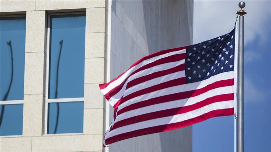 US governors threaten to bar Syrian refugees