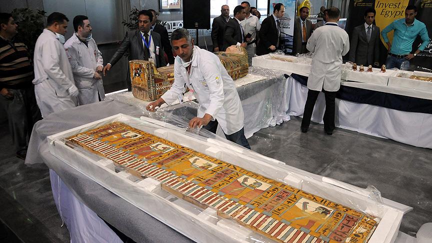 Kaçırılan tarihi eserler Mısır'a teslim edildi