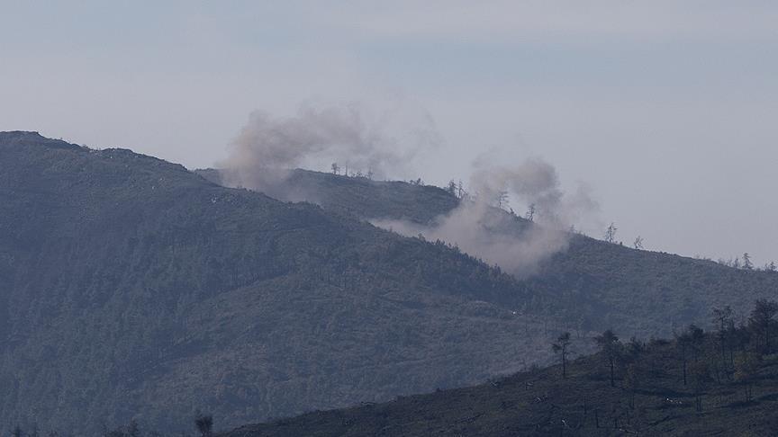 Esed güçleri güneydeki Türkmen köylerine saldırıyor