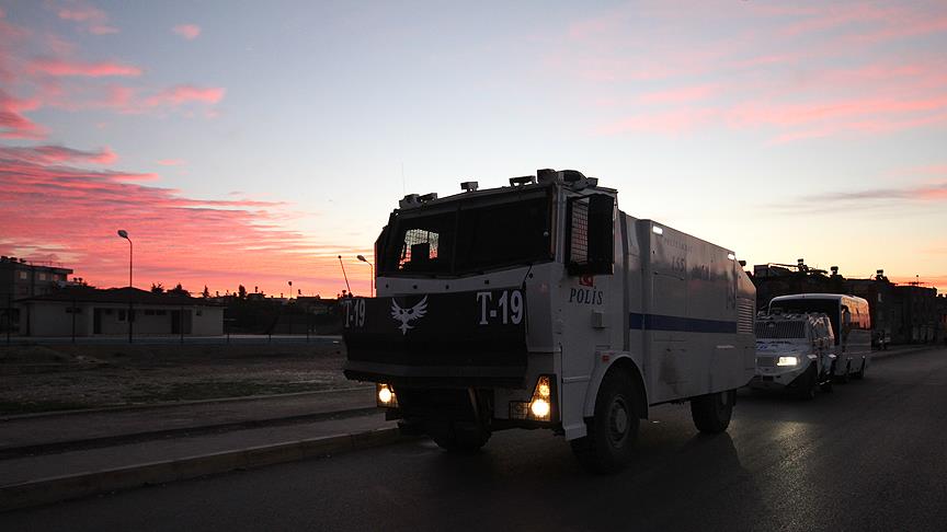 Adana'da bin polisle terör operasyonu