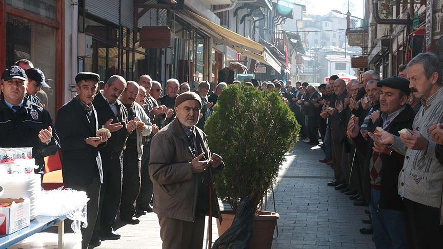 7 asırdır her cuma 'esnaf duası' ediyorlar
