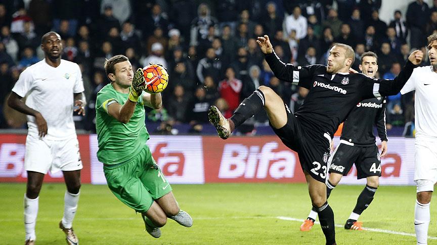 Beşiktaş sahasında oynadığı 7 maçta 8 puan kaybetti