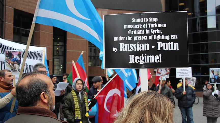 Türkmenler Esed ve Rus güçlerinin saldırılarını Toronto'da protesto etti
