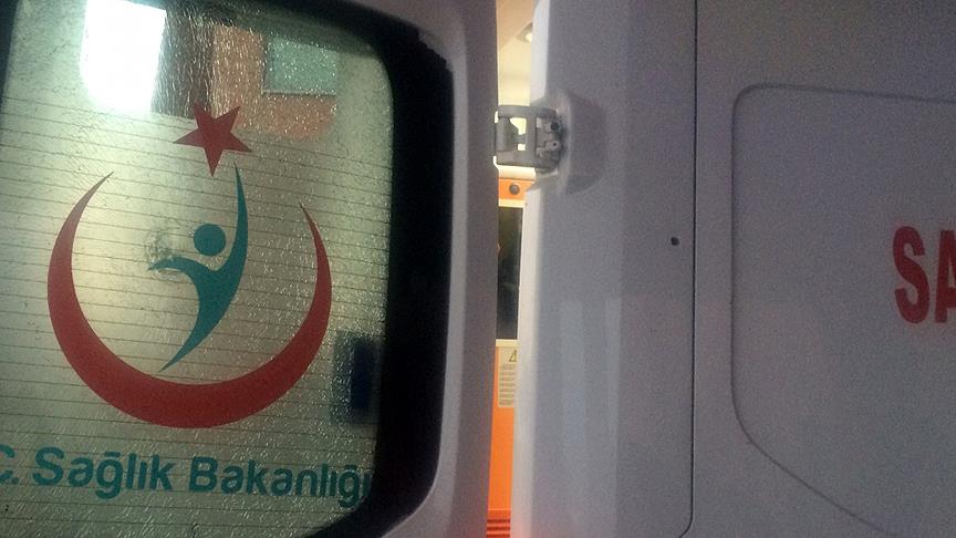 Şırnak'ta teröristler ambulansa saldırdı