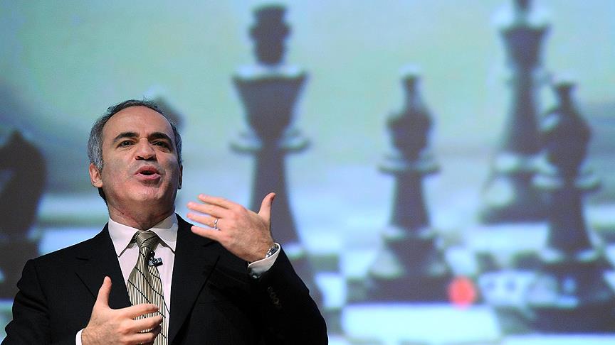 Dünya Satranç Şampiyonu Kasparov'dan Putin'e eleştiri
