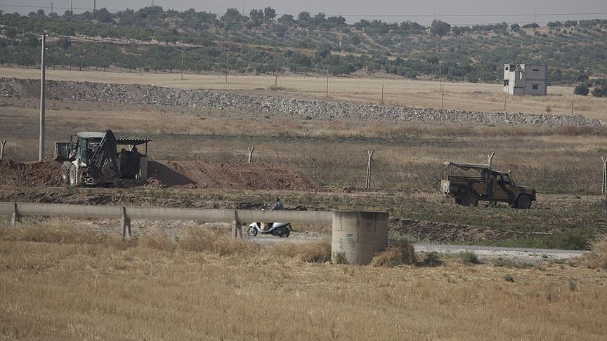 Turkey detains 8 Daesh members on border with Syria