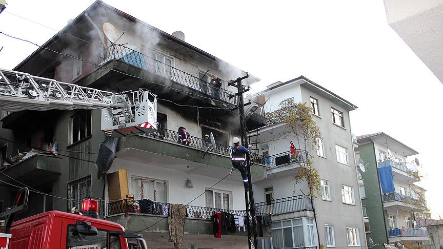 Başkentte bir apartmanda çıkan yangın korkuttu