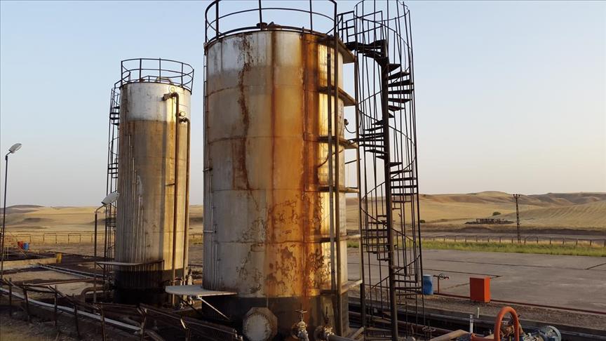 أسير من داعش: أمراؤنا يبيعون النفط للنظام السوري