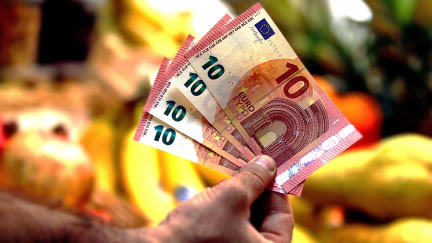 Rusya'da Türk bayrağı yakan taraftarlara para cezası