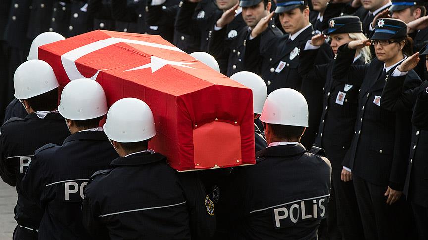 Şehit polis Çetin son yolculuğuna uğurlandı